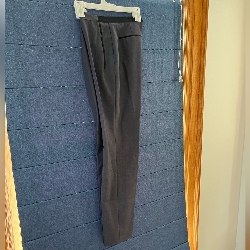 Elie Tahari wool gray trousers with black detailing